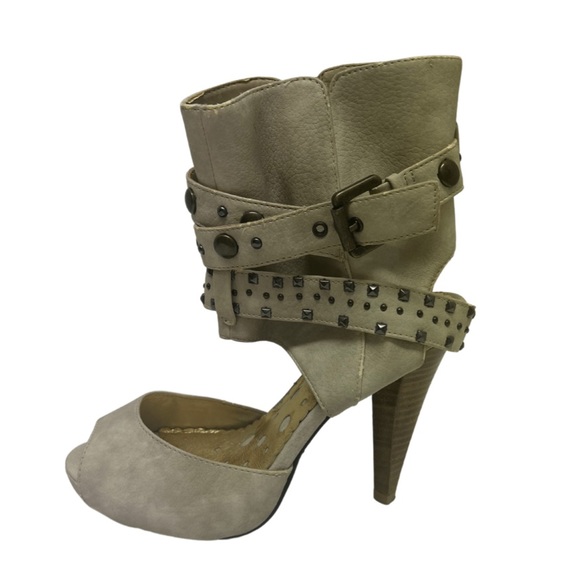 NOT RATED BUCKLE SHOES SIZE 7.5 - Picture 2 of 7